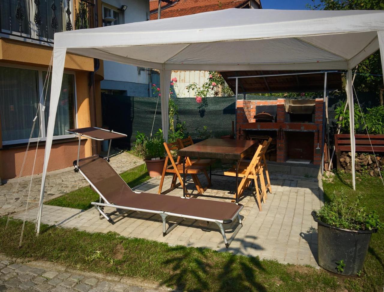Kula Hacienda Apartment ทูซลา ภายนอก รูปภาพ